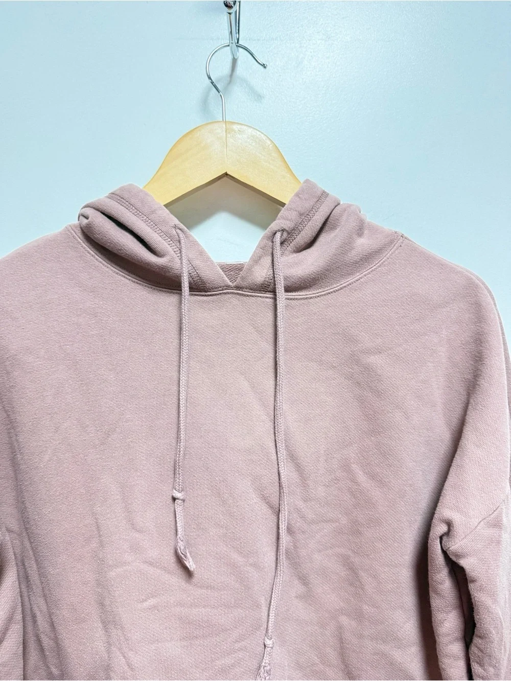 ALO Yoga Rose Taupe Cropped Drawstring Hoodie